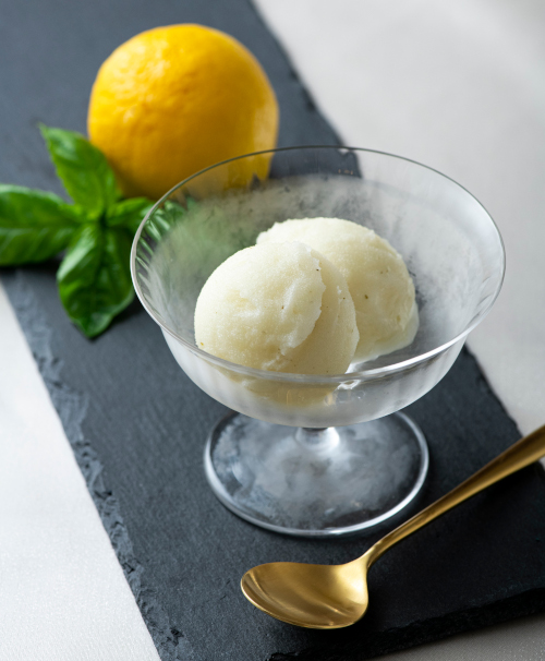 柴野大造氏監修　糀ジェラート　柚子バジル