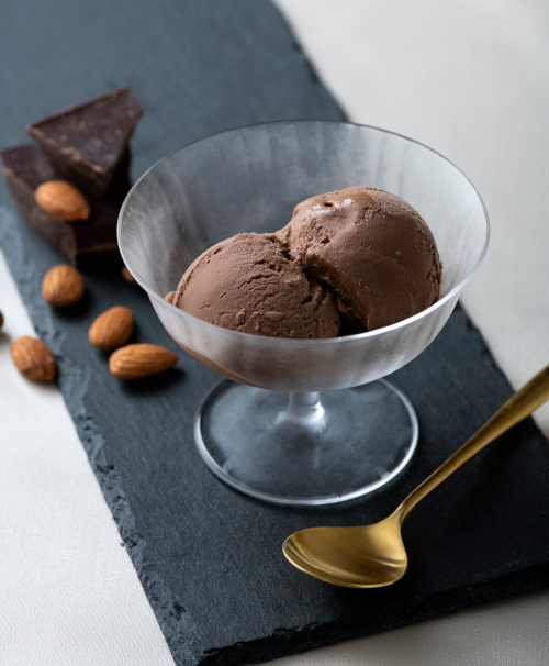 柴野大造氏監修　糀ジェラート　アーモンドチョコ